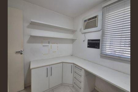 Apartamento à venda com 82m², 3 quartos e 2 vagasQuarto 2
