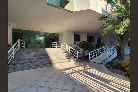 Apartamento à venda com 82m², 3 quartos e 2 vagasEntrada