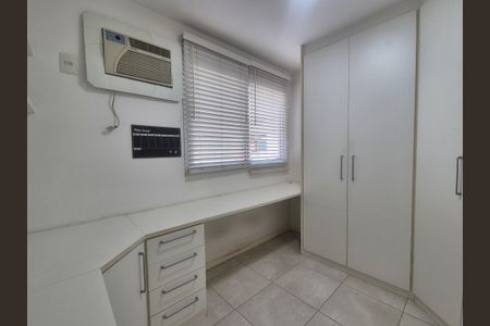 Apartamento à venda com 82m², 3 quartos e 2 vagasQuarto 2
