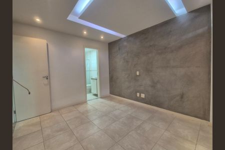 Apartamento à venda com 82m², 3 quartos e 2 vagasSuíte