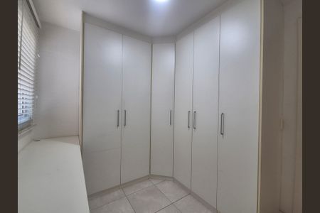 Apartamento à venda com 82m², 3 quartos e 2 vagasQuarto 2