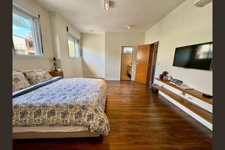 Casa à venda com 265m², 3 quartos e 2 vagas Casa à venda com 265m², 3 quartos e 2 vagasQuarto