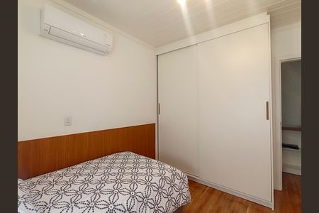 Casa de condomínio à venda com 196m², 3 quartos e 2 vagas Casa de condomínio à venda com 196m², 3 quartos e 2 vagasQuarto 2