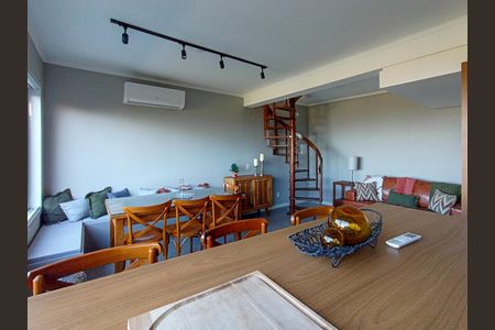 Casa de condomínio à venda com 196m², 3 quartos e 2 vagas Casa de condomínio à venda com 196m², 3 quartos e 2 vagasSala de Jantar