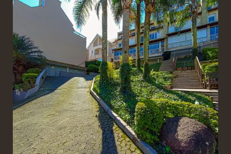 Casa de condomínio à venda com 196m², 3 quartos e 2 vagas Casa de condomínio à venda com 196m², 3 quartos e 2 vagasÁrea Externa