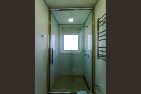 Casa de condomínio à venda com 196m², 3 quartos e 2 vagas Casa de condomínio à venda com 196m², 3 quartos e 2 vagasBanheiro da Suíte