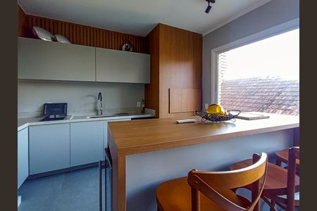 Casa de condomínio à venda com 196m², 3 quartos e 2 vagas Casa de condomínio à venda com 196m², 3 quartos e 2 vagasSala de Jantar