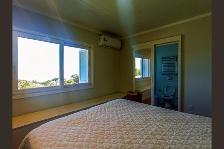 Casa de condomínio à venda com 196m², 3 quartos e 2 vagas Casa de condomínio à venda com 196m², 3 quartos e 2 vagasSuíte