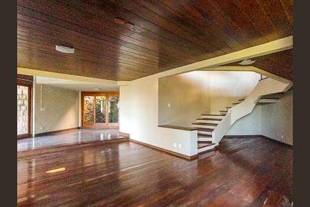 Casa de condomínio à venda com 196m², 3 quartos e 2 vagas Casa de condomínio à venda com 196m², 3 quartos e 2 vagasHall de Entrada