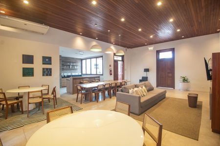 Casa de condomínio à venda com 210m², 3 quartos e 2 vagas Casa de condomínio à venda com 210m², 3 quartos e 2 vagasÁrea comum