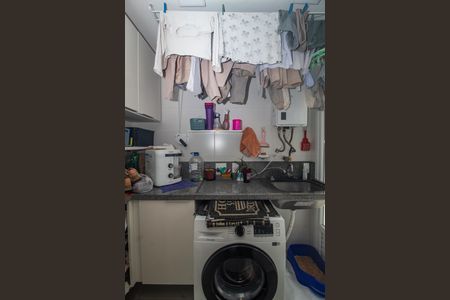 Casa de condomínio à venda com 210m², 3 quartos e 2 vagas Casa de condomínio à venda com 210m², 3 quartos e 2 vagasÁrea de Serviço