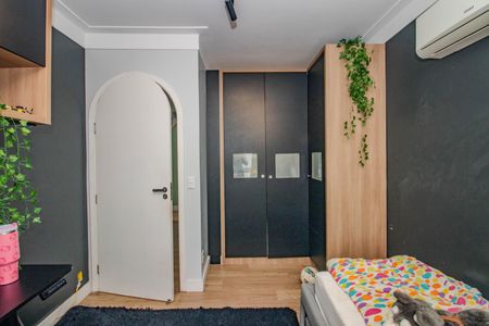 Apartamento à venda com 260m², 3 quartos e 2 vagas Apartamento à venda com 260m², 3 quartos e 2 vagasQuarto 1