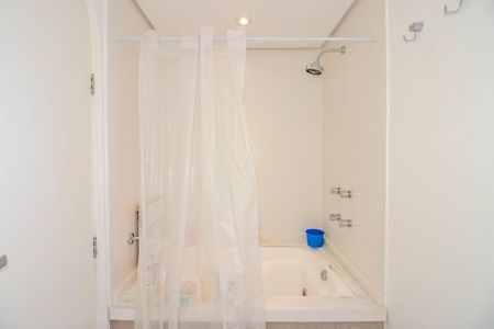 Apartamento à venda com 260m², 3 quartos e 2 vagas Apartamento à venda com 260m², 3 quartos e 2 vagasBanheiro Social