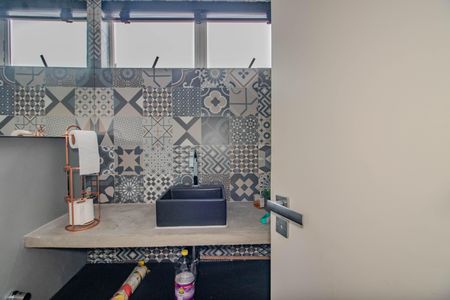 Apartamento à venda com 260m², 3 quartos e 2 vagas Apartamento à venda com 260m², 3 quartos e 2 vagasLavabo