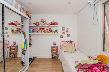 Apartamento à venda com 260m², 3 quartos e 2 vagas Apartamento à venda com 260m², 3 quartos e 2 vagasQuarto 2