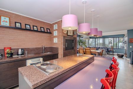 Apartamento à venda com 260m², 3 quartos e 2 vagas Apartamento à venda com 260m², 3 quartos e 2 vagasEspaço Gourmet - Cobertura