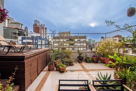 Apartamento à venda com 260m², 3 quartos e 2 vagas Apartamento à venda com 260m², 3 quartos e 2 vagasVaranda da Cobertura