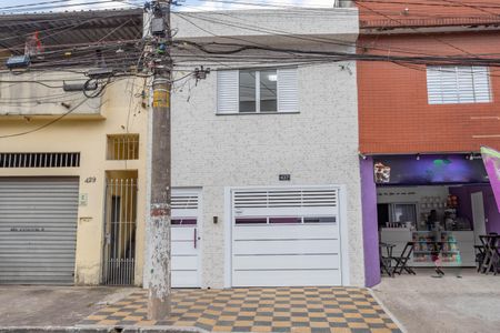 Casa para alugar com 125m², 2 quartos e 1 vaga Casa para alugar com 125m², 2 quartos e 1 vagaFachada