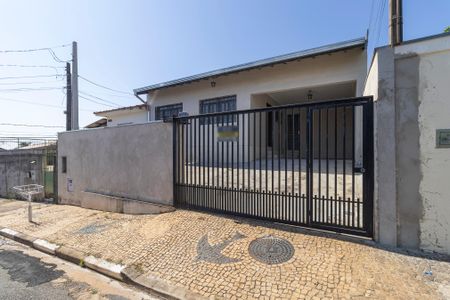 Casa à venda com 148m², 3 quartos e 3 vagas Casa à venda com 148m², 3 quartos e 3 vagasFachada