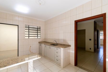 Casa à venda com 148m², 3 quartos e 3 vagas Casa à venda com 148m², 3 quartos e 3 vagasCozinha