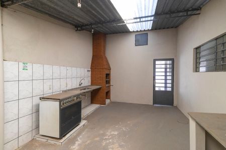 Casa à venda com 148m², 3 quartos e 3 vagas Casa à venda com 148m², 3 quartos e 3 vagasÁrea Externa