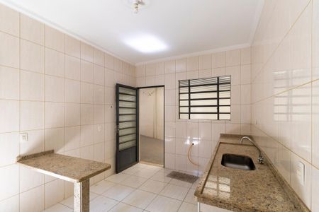 Casa à venda com 148m², 3 quartos e 3 vagas Casa à venda com 148m², 3 quartos e 3 vagasCozinha