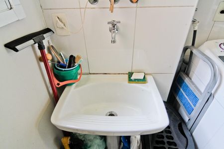 Apartamento à venda com 60m², 2 quartos e 1 vagaÁrea de Serviço