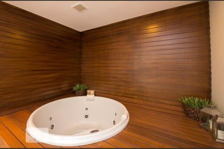 Apartamento à venda com 60m², 2 quartos e 1 vagaÁrea comum