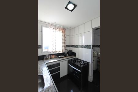 Apartamento à venda com 82m², 2 quartos e 1 vagaCozinha