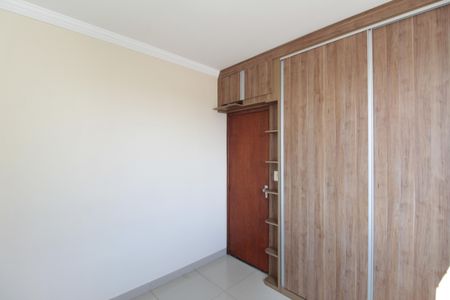 Apartamento à venda com 82m², 2 quartos e 1 vagaQuarto 2