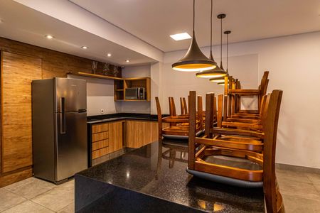 Apartamento à venda com 72m², 2 quartos e 2 vagas Apartamento à venda com 72m², 2 quartos e 2 vagasÁrea comum - Salão de festas