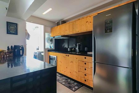 Apartamento à venda com 72m², 2 quartos e 2 vagas Apartamento à venda com 72m², 2 quartos e 2 vagasCozinha e Área de Serviço