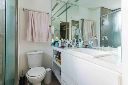 Apartamento à venda com 72m², 2 quartos e 2 vagas Apartamento à venda com 72m², 2 quartos e 2 vagasQuarto 2 - Suíte Banheiro