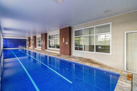 Apartamento à venda com 72m², 2 quartos e 2 vagas Apartamento à venda com 72m², 2 quartos e 2 vagasÁrea comum - Piscina