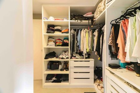 Apartamento à venda com 72m², 2 quartos e 2 vagas Apartamento à venda com 72m², 2 quartos e 2 vagasQuarto 2 - Suíte