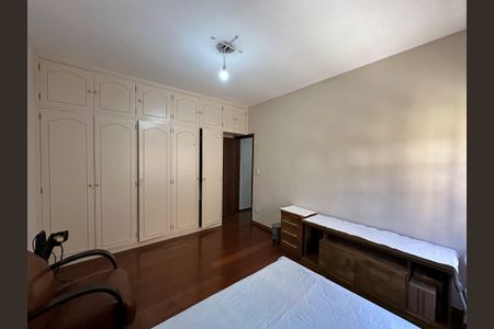 Casa à venda com 360m², 4 quartos e 5 vagas