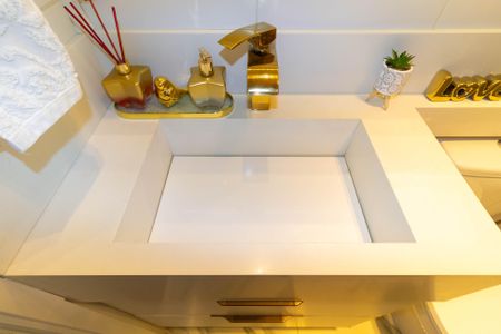 Apartamento à venda com 78m², 2 quartos e 2 vagasBanheiro 