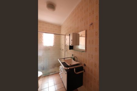 Casa à venda com 119m², 2 quartos e 2 vagasBanheiro Social