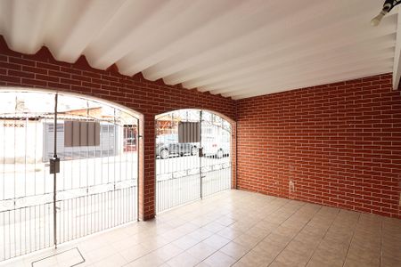 Casa à venda com 119m², 2 quartos e 2 vagasGaragem