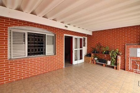 Casa à venda com 119m², 2 quartos e 2 vagasGaragem