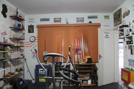 Casa à venda com 585m², 5 quartos e 6 vagasAcademia