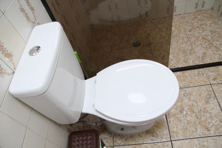 Casa à venda com 585m², 5 quartos e 6 vagasBanheiro Social