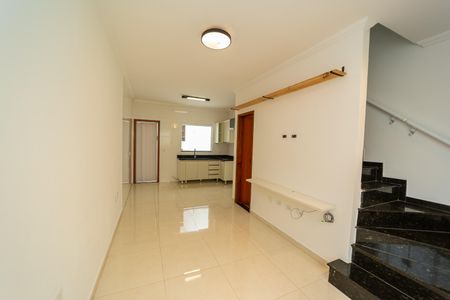 Sala de casa de condomínio para alugar com 2 quartos, 63m² em Penha de França, São Paulo