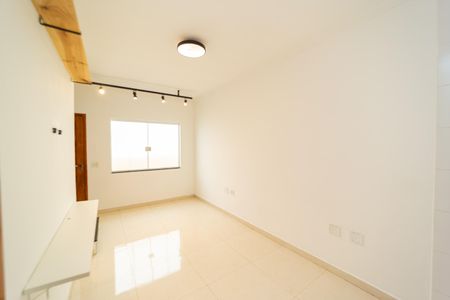 Sala de casa de condomínio para alugar com 2 quartos, 63m² em Penha de França, São Paulo