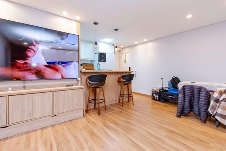 Apartamento à venda com 84m², 2 quartos e 2 vagas Apartamento à venda com 84m², 2 quartos e 2 vagasSala