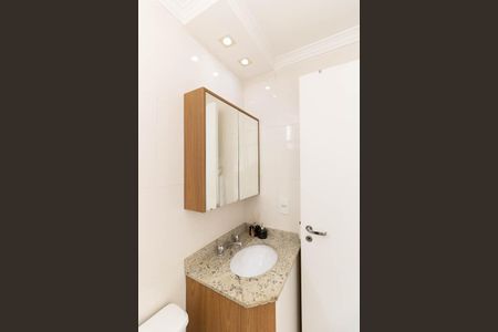 Apartamento à venda com 68m², 3 quartos e 1 vaga Apartamento à venda com 68m², 3 quartos e 1 vagaBanheiro Social
