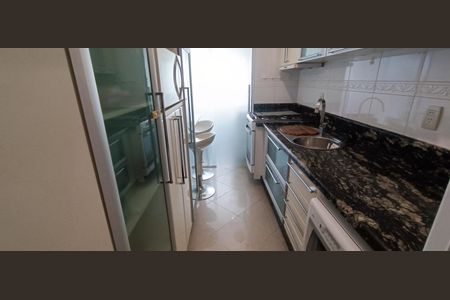 Apartamento à venda com 69m², 3 quartos e 2 vagas Apartamento à venda com 69m², 3 quartos e 2 vagasCozinha