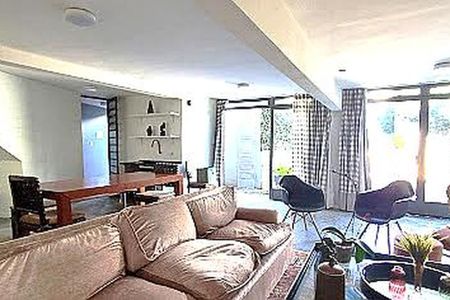 Casa à venda com 554m², 7 quartos e 4 vagas