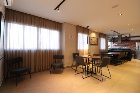 Apartamento para alugar com 28m², 1 quarto e sem vagaÁrea comum - Salão de festas
