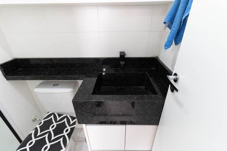 Apartamento à venda com 34m², 2 quartos e sem vaga Apartamento à venda com 34m², 2 quartos e sem vagaBanheiro